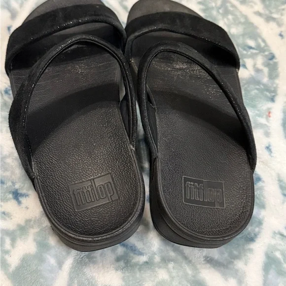 FitFlop 𖦹 Lulu SuperGlitz Double Strap Sequin Slide Sandals 𖦹 All Black 𖦹 9M - Picture 2 of 7